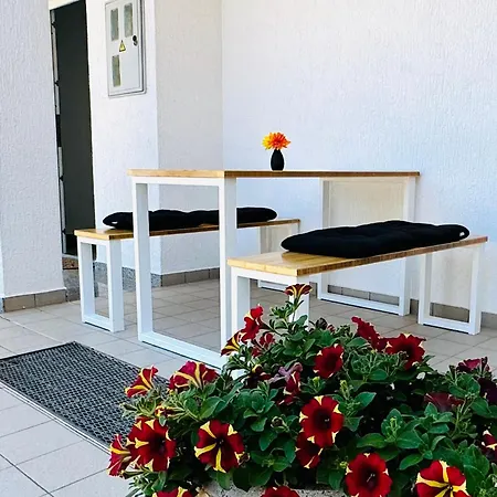 Osipovica 3*