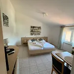 Osipovica 3*