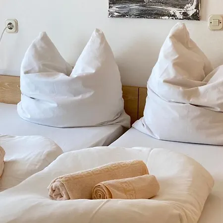 Osipovica Bed & Breakfast 3*